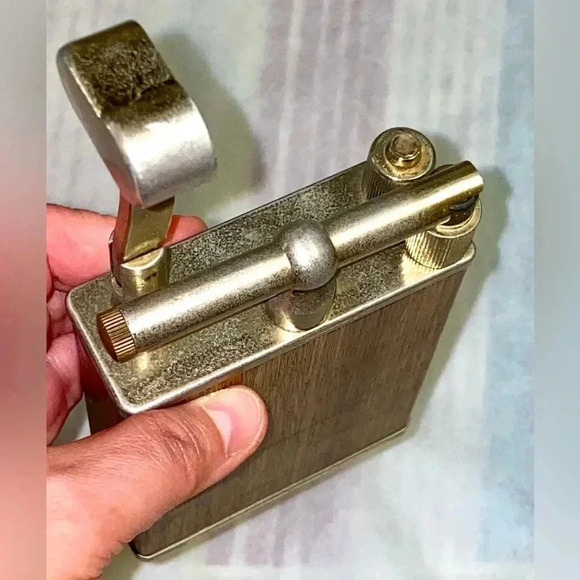 Vintage collectible lighter, made in Japan 🇯🇵 - Picture 4 of 7